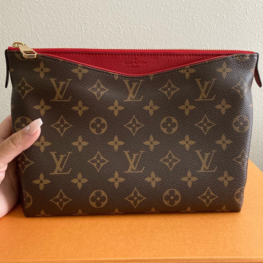 SOLD LV Pallas Beauty Case - Picture 7 of 9